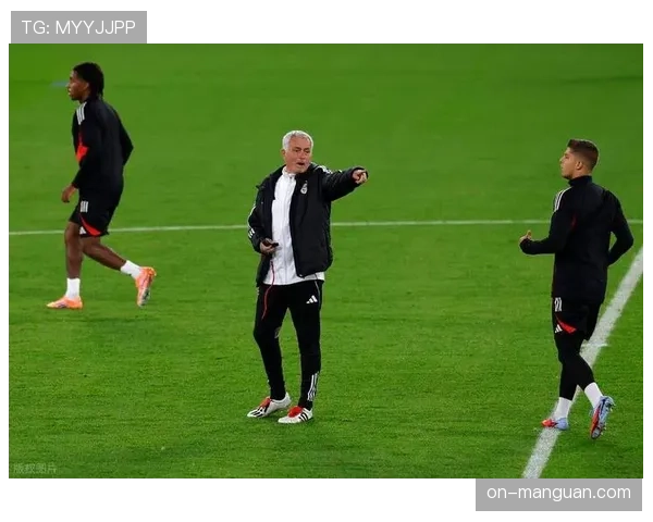 战术博弈：穆里尼奥的罗马如何用防守反击从圣西罗带走一分