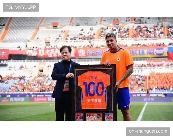 山东泰山宣布与巴西外援克雷桑完成三年续约